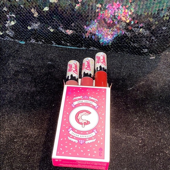 Half caked NEW- lip fondant trio - Picture 3 of 3